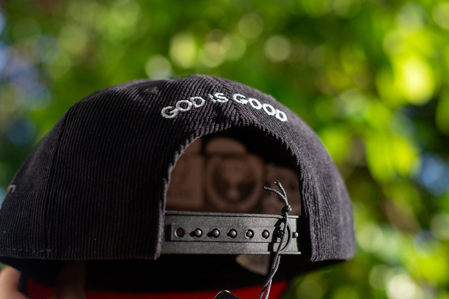 GORRA JESUS NEGRO