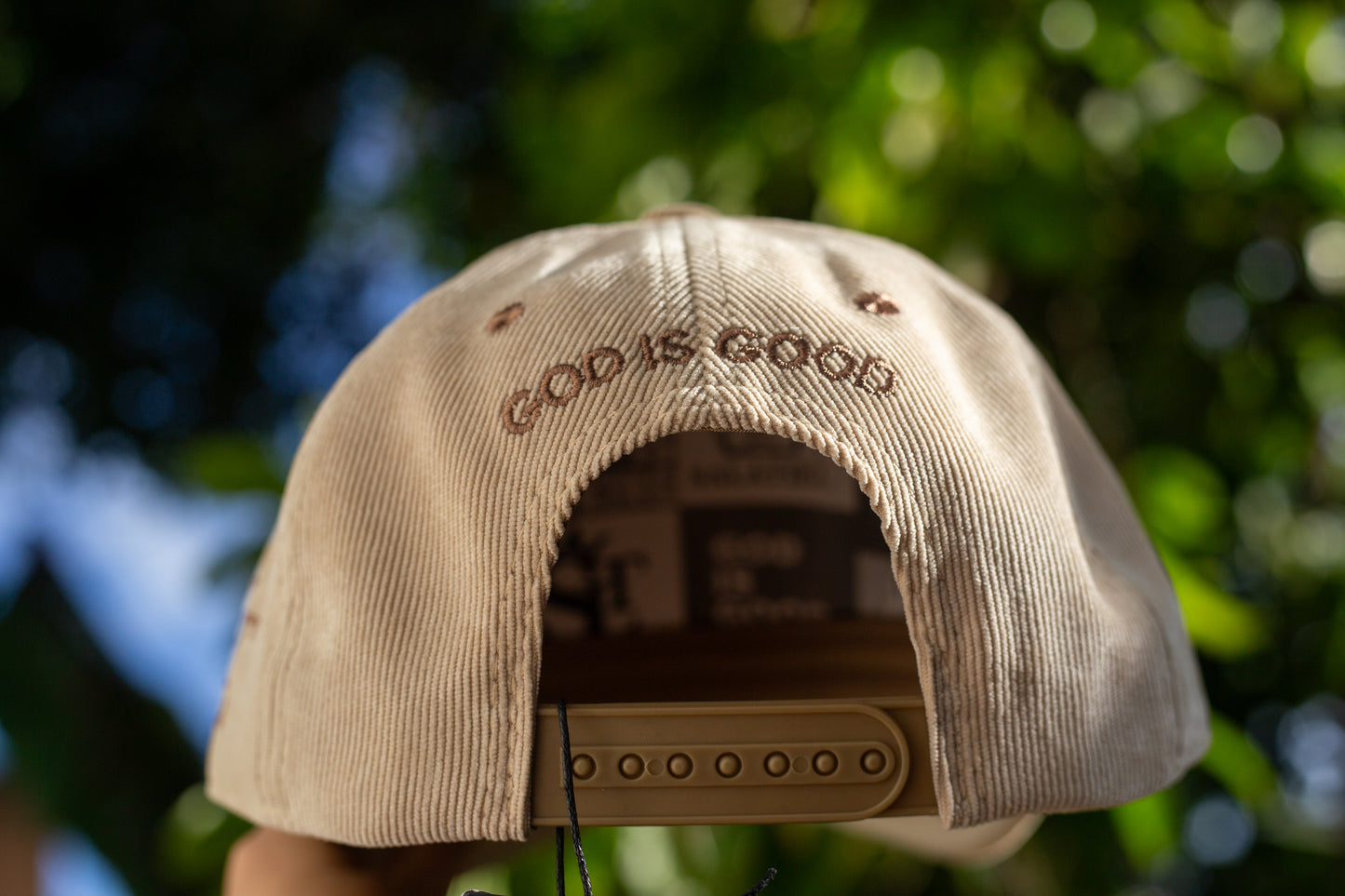 GORRA YESHUA BEIGE