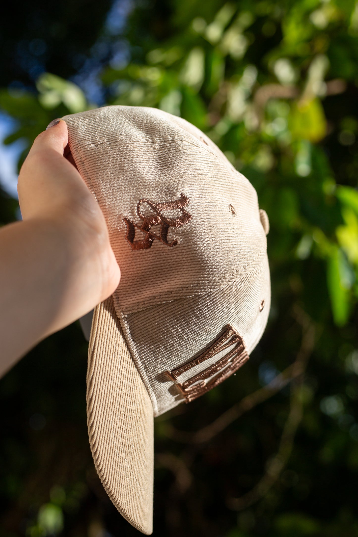 GORRA YESHUA BEIGE